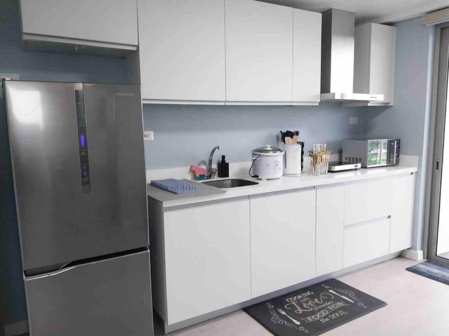 1Bedroom Unit At Azure North With Netflix Up To 6Pax Сан-Фернандо Экстерьер фото